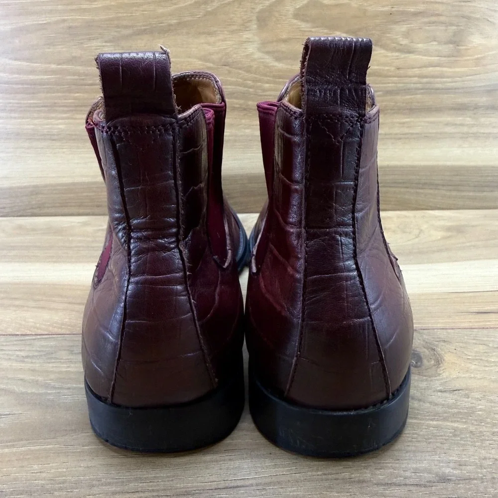 Salvatore Ferragamo Chelsea Boots Mens 8 EU 42 Burgundy Croc Embossed Square Toe